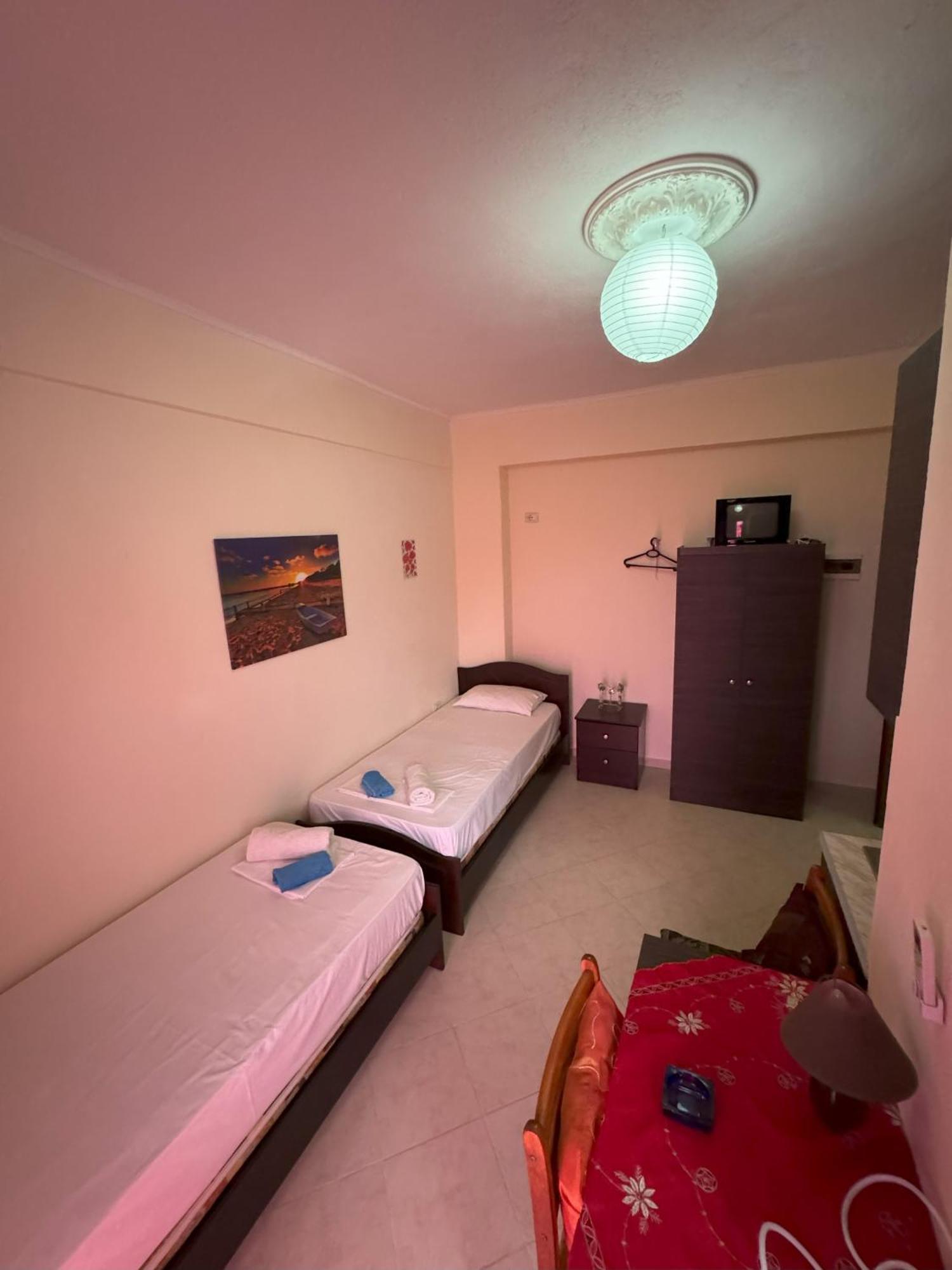 Adrian Agustin Rooms Lukovë Dış mekan fotoğraf