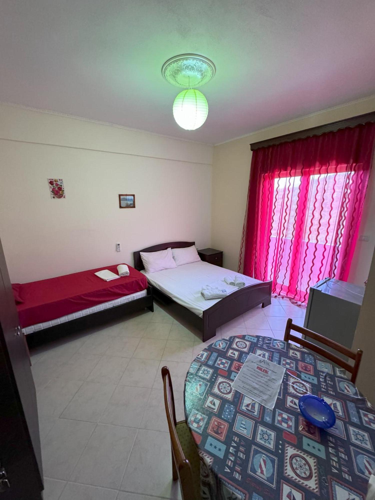 Adrian Agustin Rooms Lukovë Dış mekan fotoğraf