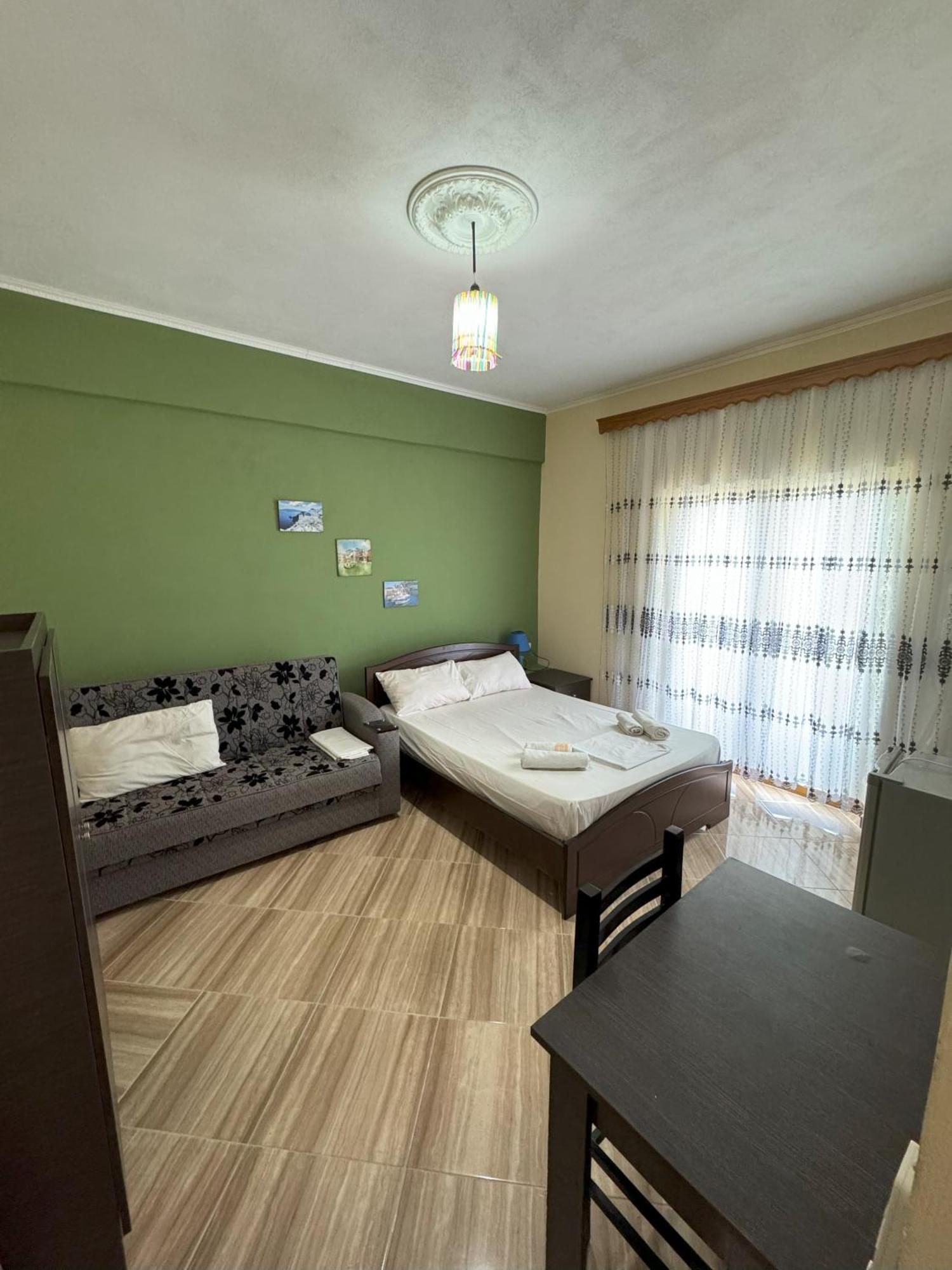 Adrian Agustin Rooms Lukovë Dış mekan fotoğraf