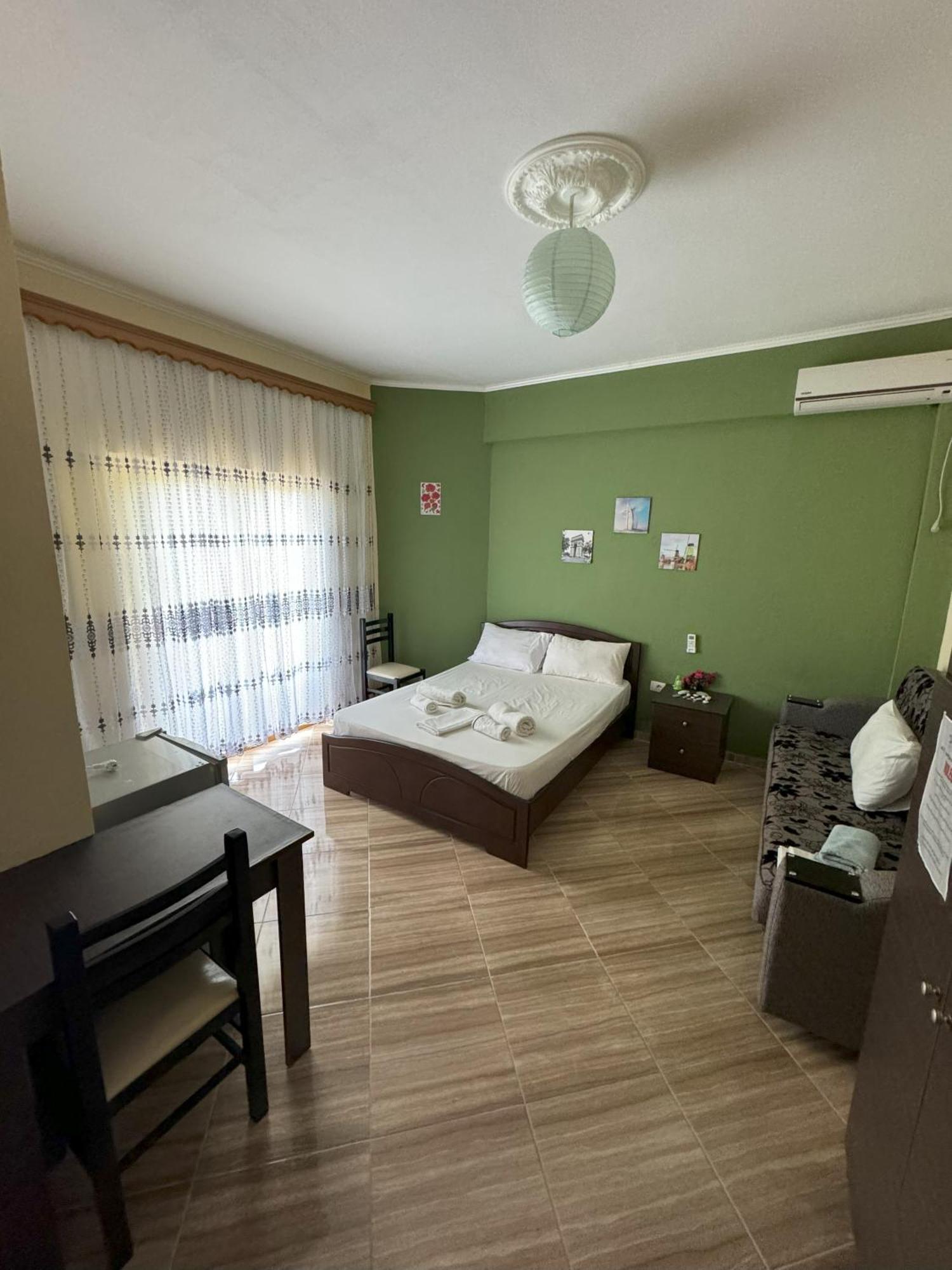 Adrian Agustin Rooms Lukovë Dış mekan fotoğraf