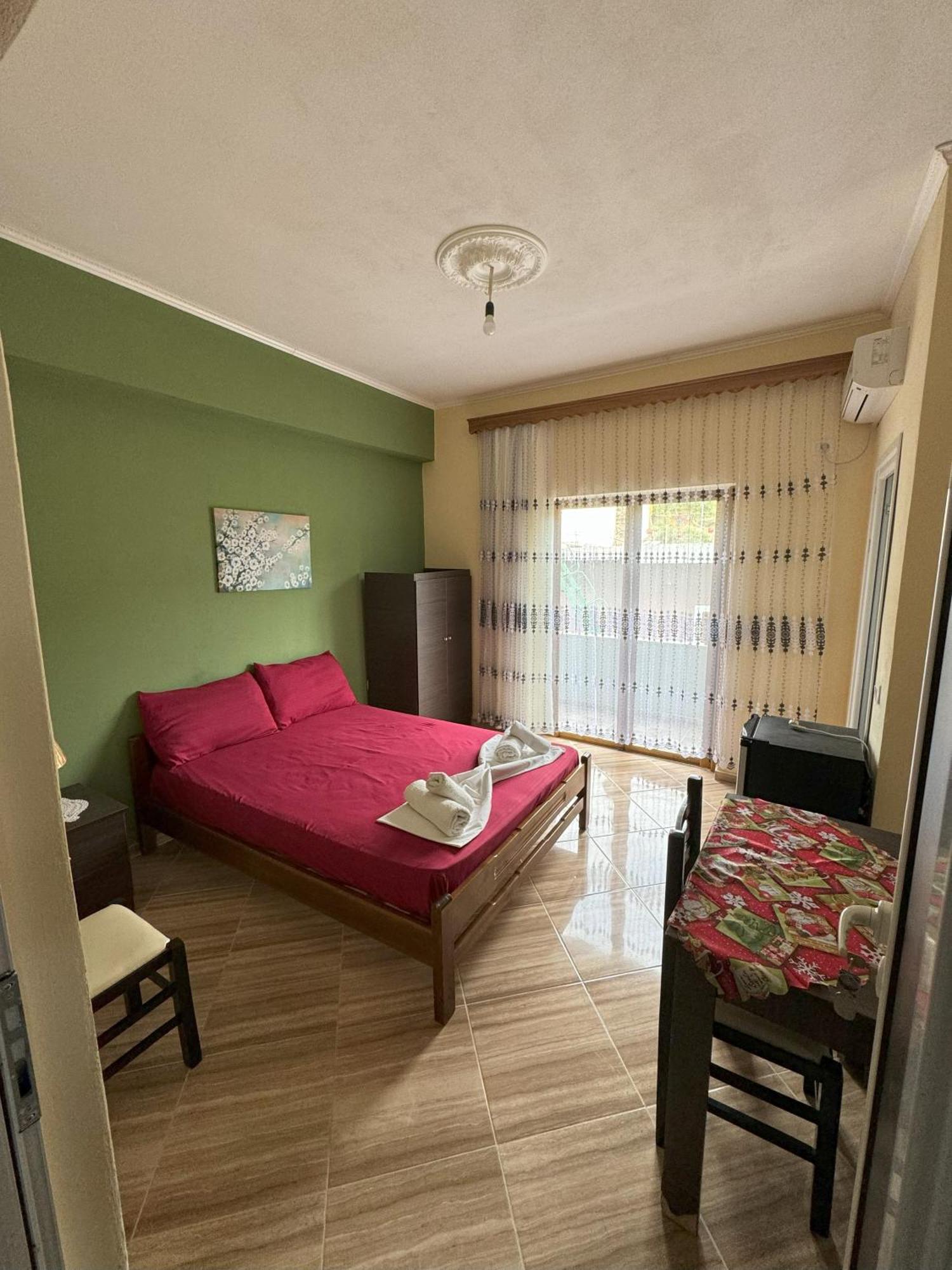 Adrian Agustin Rooms Lukovë Dış mekan fotoğraf